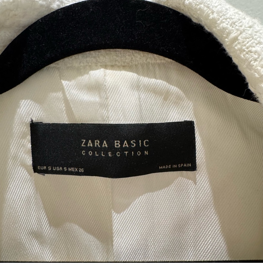 ZARA — TWEED BLAZER WITH SHOULDER PADS - Picture 3 of 6